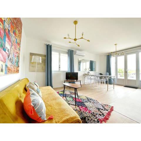 A 5 mn des plages du CAP d'AGDE vaste appartement dans maison avec balcon