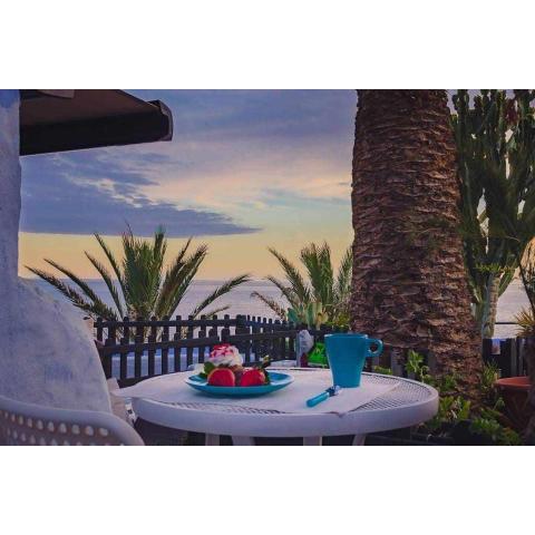 Agradable casa con entrada propia a la playa