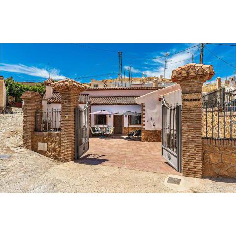 Amazing home in Guadix with WiFi and 4 Bedrooms