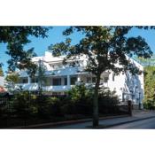 Apartament przy parku z dużym tarasem ,prywatny parking