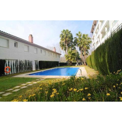 Apartamento Terol con piscina/ parking