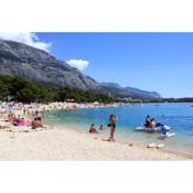 Apartments with a parking space Makarska - 17424