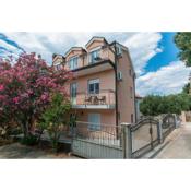 Apartments with a parking space Podaca, Makarska - 11748