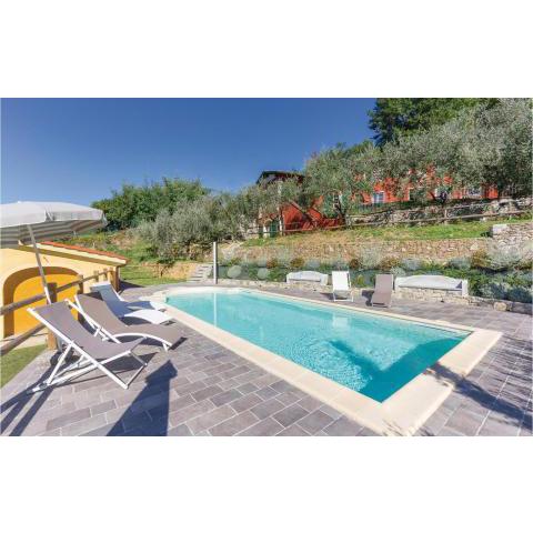 Awesome home in Camaiore LU with 3 Bedrooms, WiFi and Outdoor swimming pool