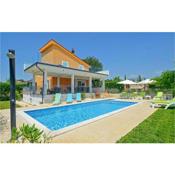 Awesome home in Kanfanar with 4 Bedrooms, WiFi and Outdoor swimming pool