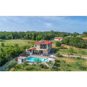 Awesome home in Pula with Outdoor swimming pool, WiFi and Private swimming pool