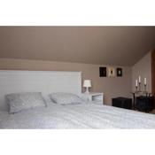 B&B 4.Couples & 4.Friends Hostel