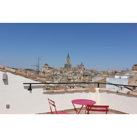Casa con patio Toledano y terraza con vistas