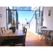 Casa Joe, cosy one bedroom apartment on popular complex with pool