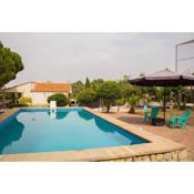 Casa Mas Montanas vakantiehuis met zwembad Max 10 pers Vlakbij Valencia