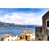 CASA VALENTINA-Appartamento in punto strategico con vista