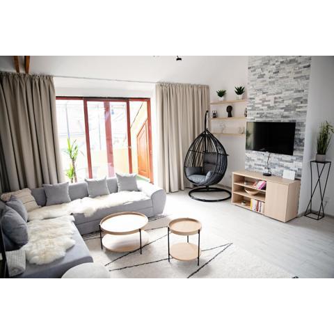 Cozy modern apartment in the Old Town - Hlavna street