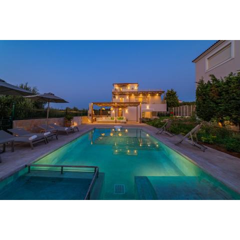 Estella Villa with Pool, Children Area, BBQ & Magnificent Views!