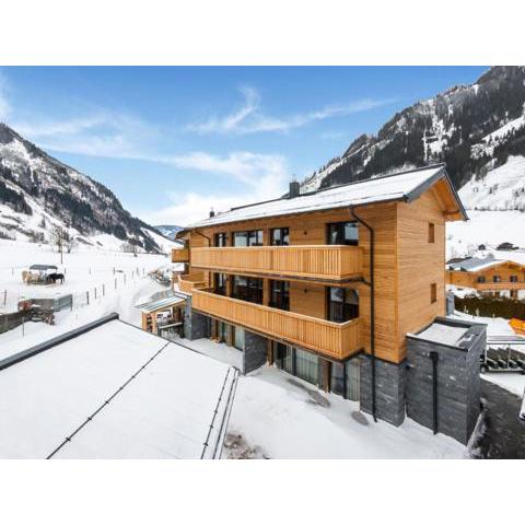 Golden Lodges Rauris Resort with parking