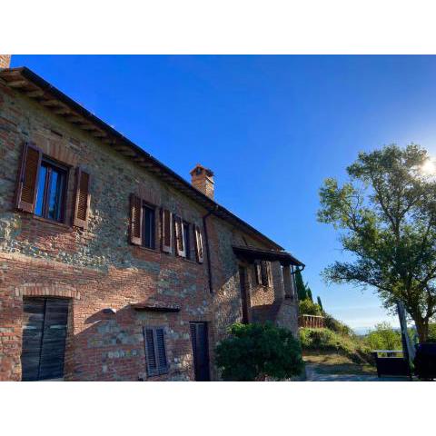 Grove Cottage: Immersed in nature & close to town