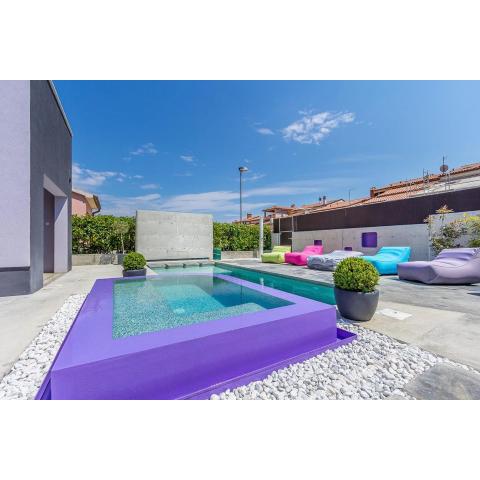 Holiday Home Moderna