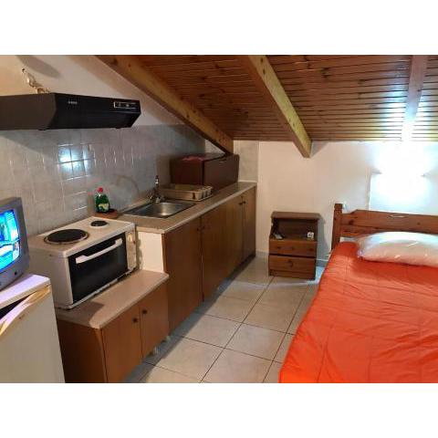 Ion Apartments Messolonghi Single Bed Room Mountain View Loft