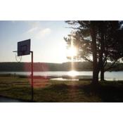 Leśny dworek - pokoje nad jeziorem