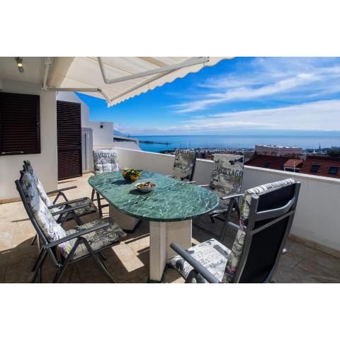 Luxury Apartment Lana