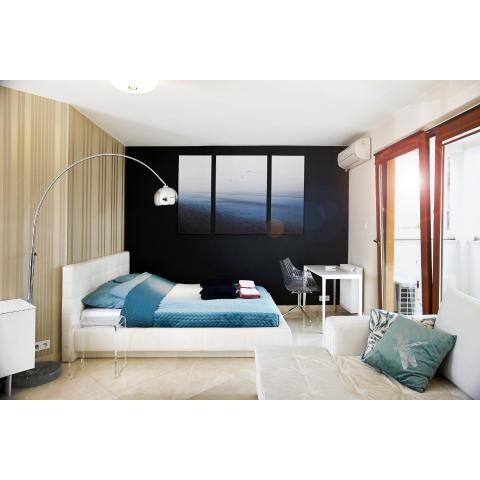 Maloves Magic’s Apartment