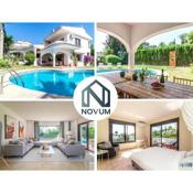 Modern 3-BR Villa with Pool &amp; Garden - Prime location