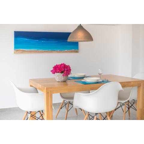 Panorama Residence 2min drive from the Beach