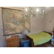 Private rooms in calm district close to center