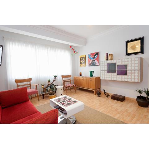 Retro vintage recién reformado en centro Coruña