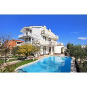 Seaside apartments with a swimming pool Zecevo Rtic, Rogoznica - 8366