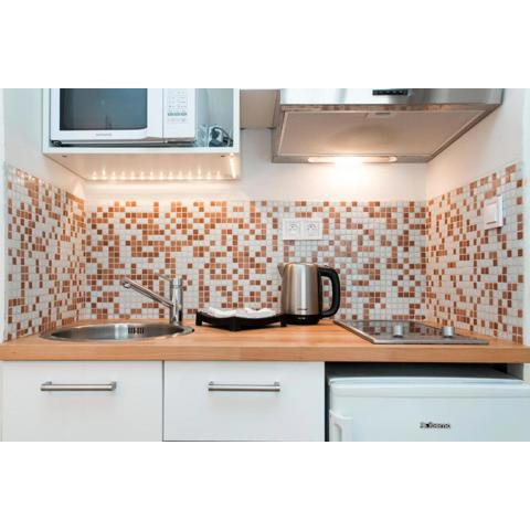 Studio Apartment - Tower Petrin