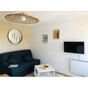 Studio entièrement rénové avec térrasse