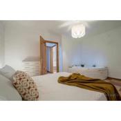 Suite con jacuzzi en el centro vistas y garaje