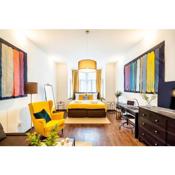 Unique Central SQUARE business apt.