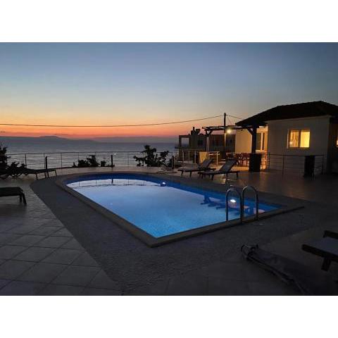 Villa Hemera, stunning sunset and sea views villa for 10 with pool