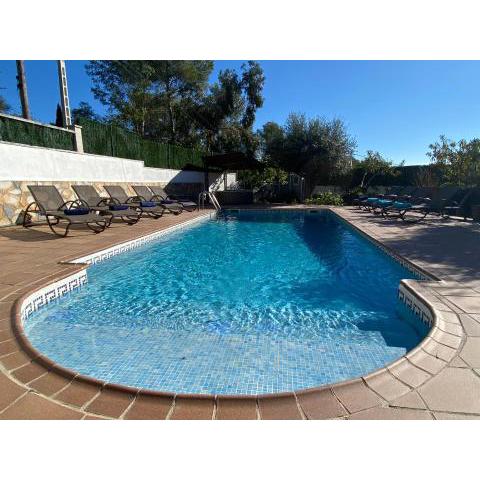 Villa Lluna Sitges 15 minutes drive from Sitges Swimming pool XXL 16 people