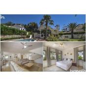 Villa on the best beach in Las Chapas, Marbella